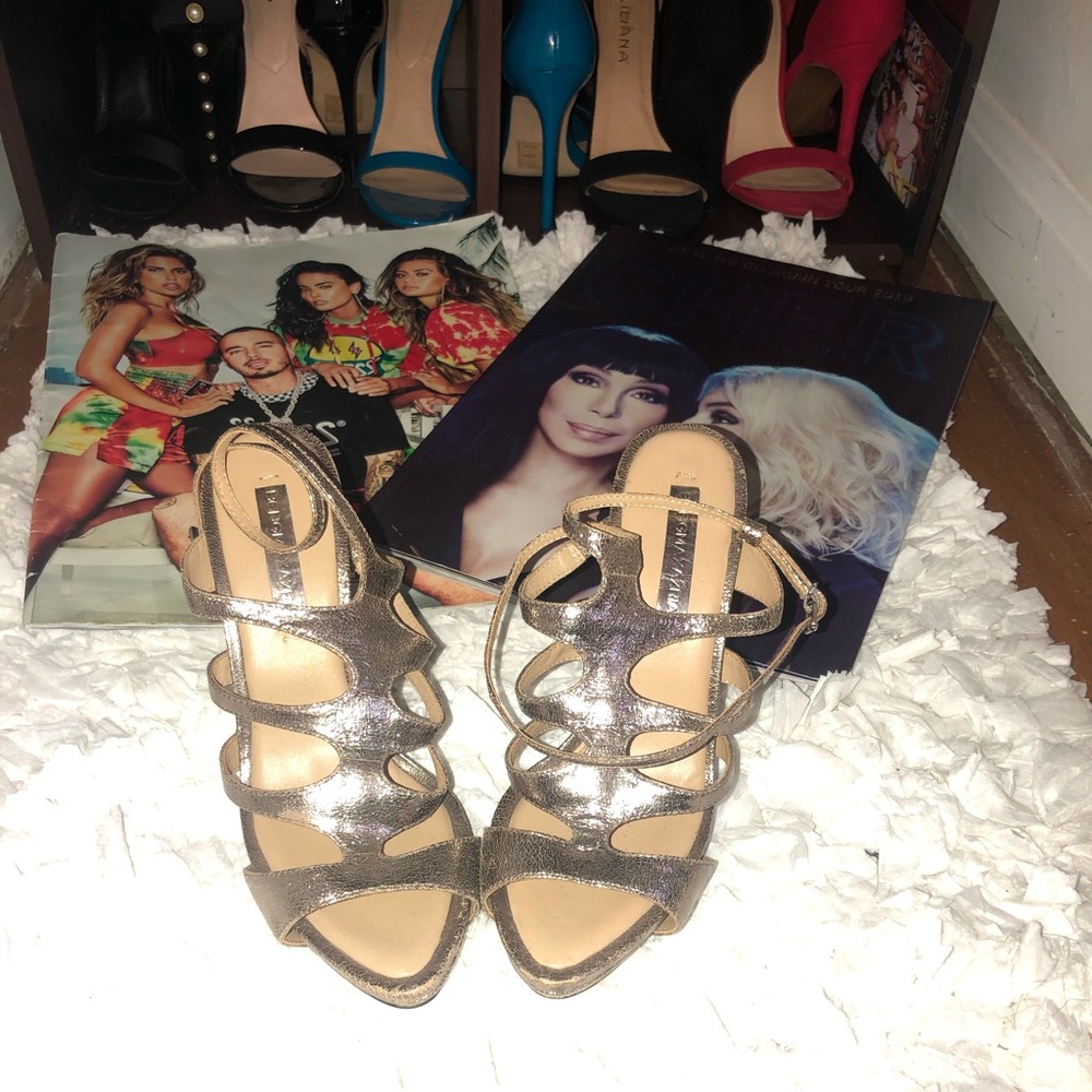 BCBG ladies sandals
